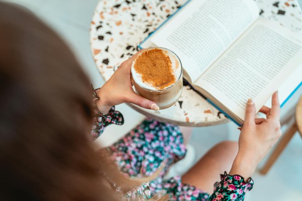 What are the traditional techniques for making a hearty shepherd's pie?